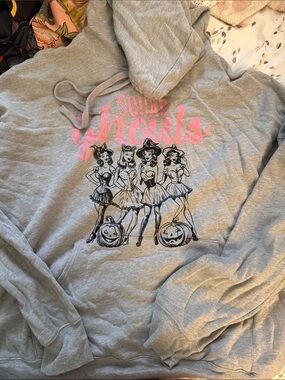 Women’s Halloween sweatshirt
